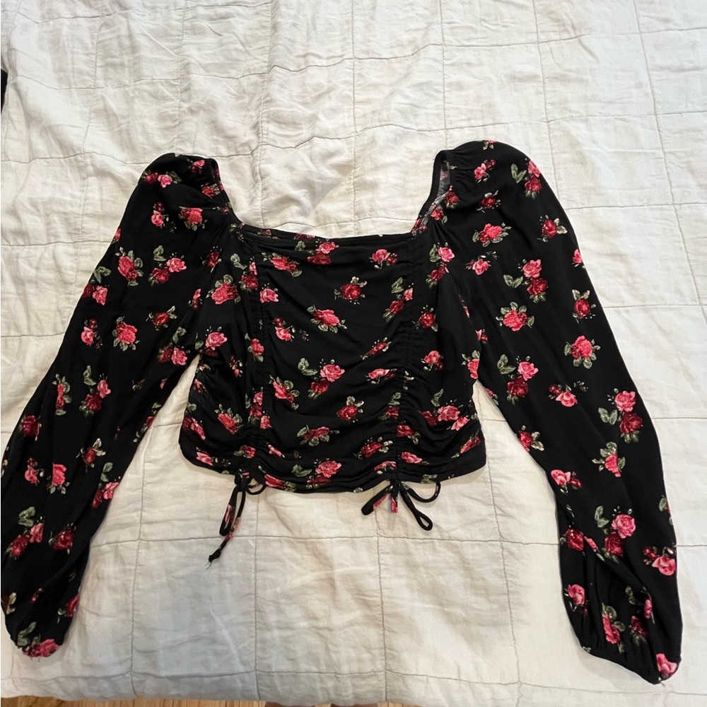 Ruched Floral Long Sleeve Crop Top